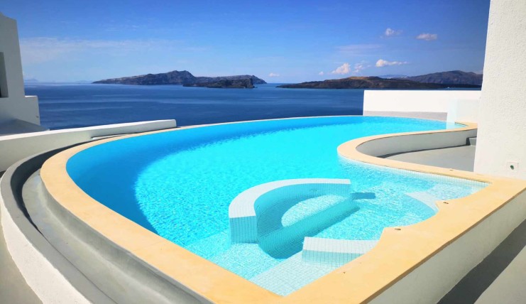 luxury santorini pool