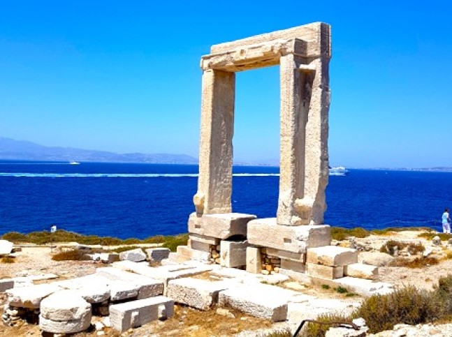 naxos Temple of Apollo